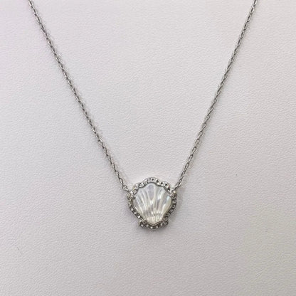 Shell Shaped Pendant Necklace Women Fashion Jewelry Unique Gift Chain
