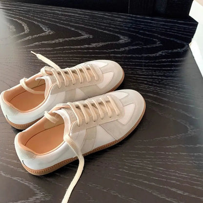 Women’s Flat Sneakers Casual Lightweight Walking Shoes