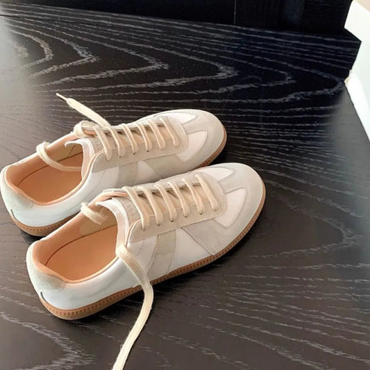 Women’s Flat Sneakers Casual Lightweight Walking Shoes